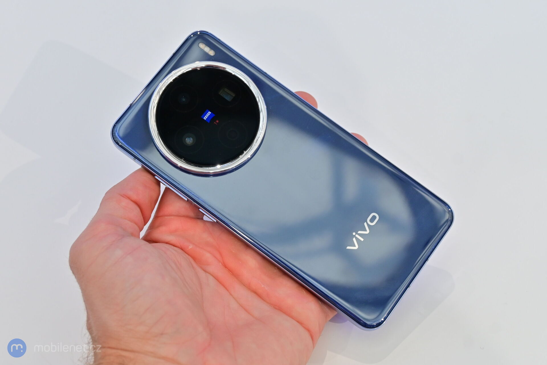 Vivo X200