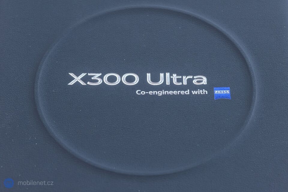 Vivo X300 Ultra