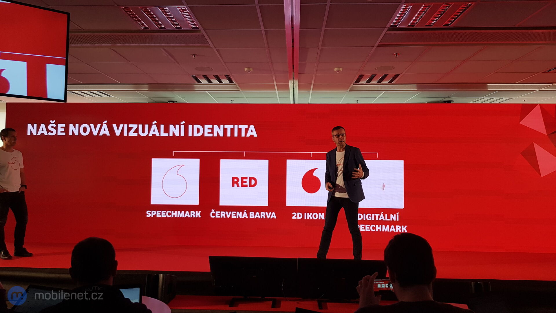 Vodafone nová korporátní identita