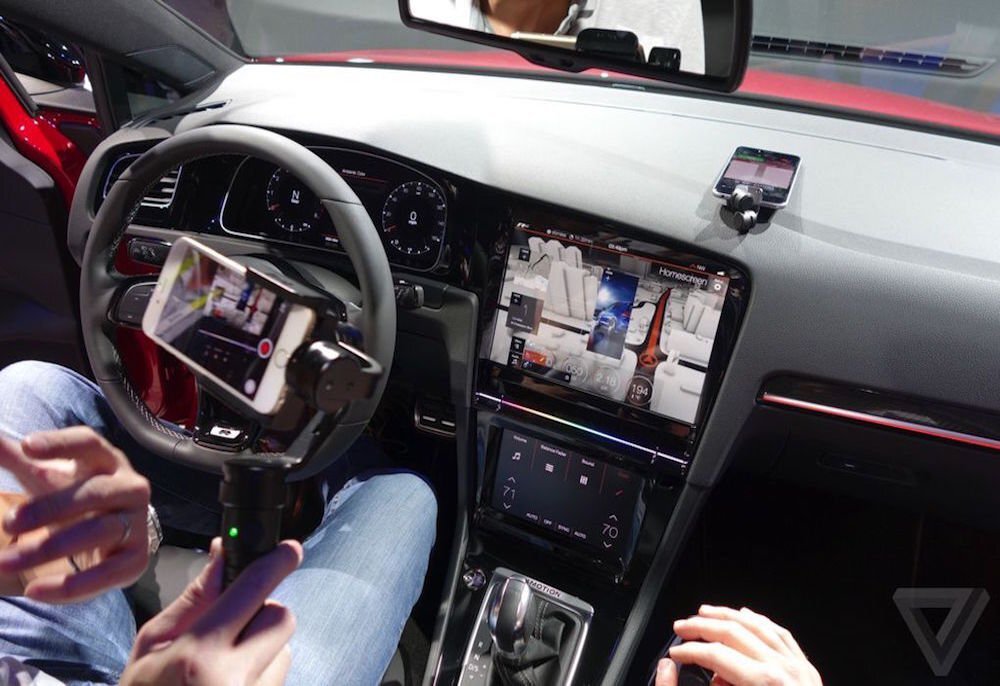 Volkswagen Golf Touch R displej