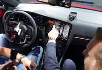 Volkswagen Golf Touch R displej