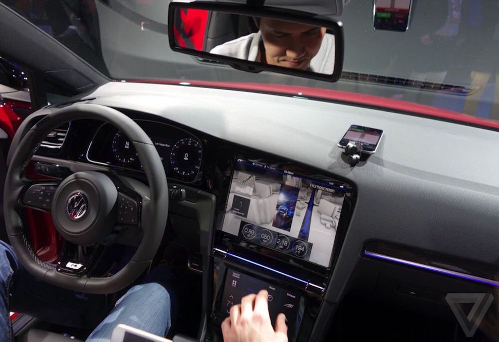 Volkswagen Golf Touch R displej