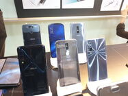 všimněte si neobvyklého zaobleného tvaru vzadu