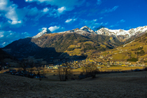 Vysoká clona (f/9) – velká hloubka ostrosti