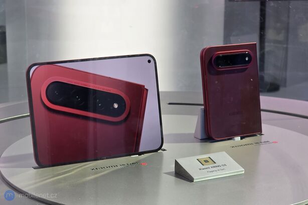 Xiaomi 18 Fold