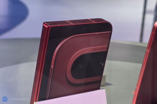 Xiaomi 18 Fold