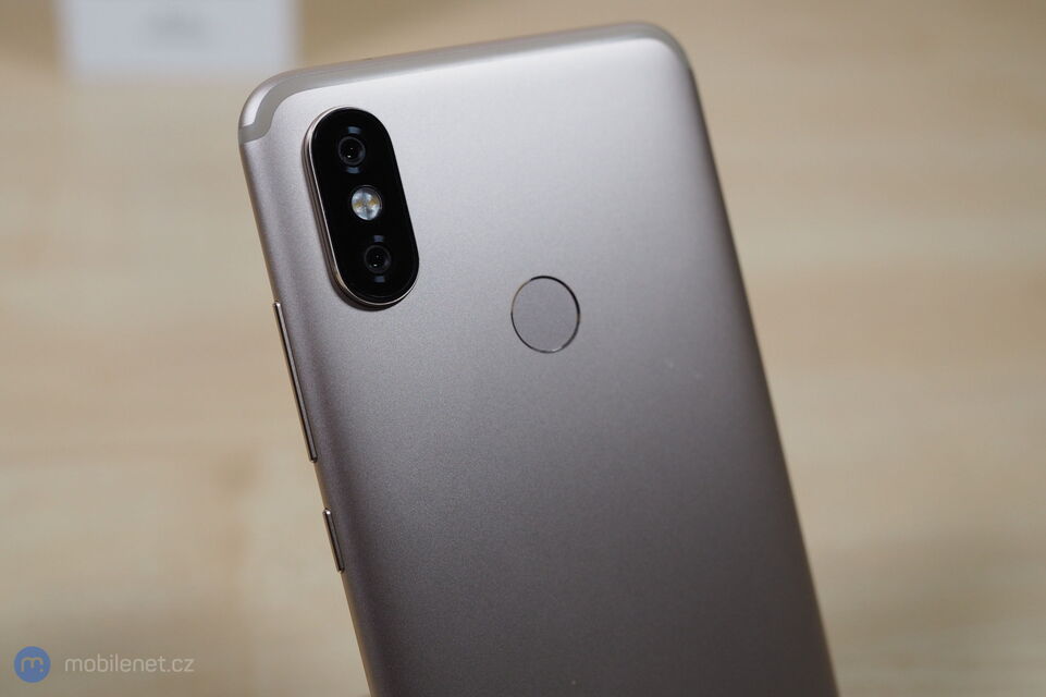 Xiaomi Mi A2