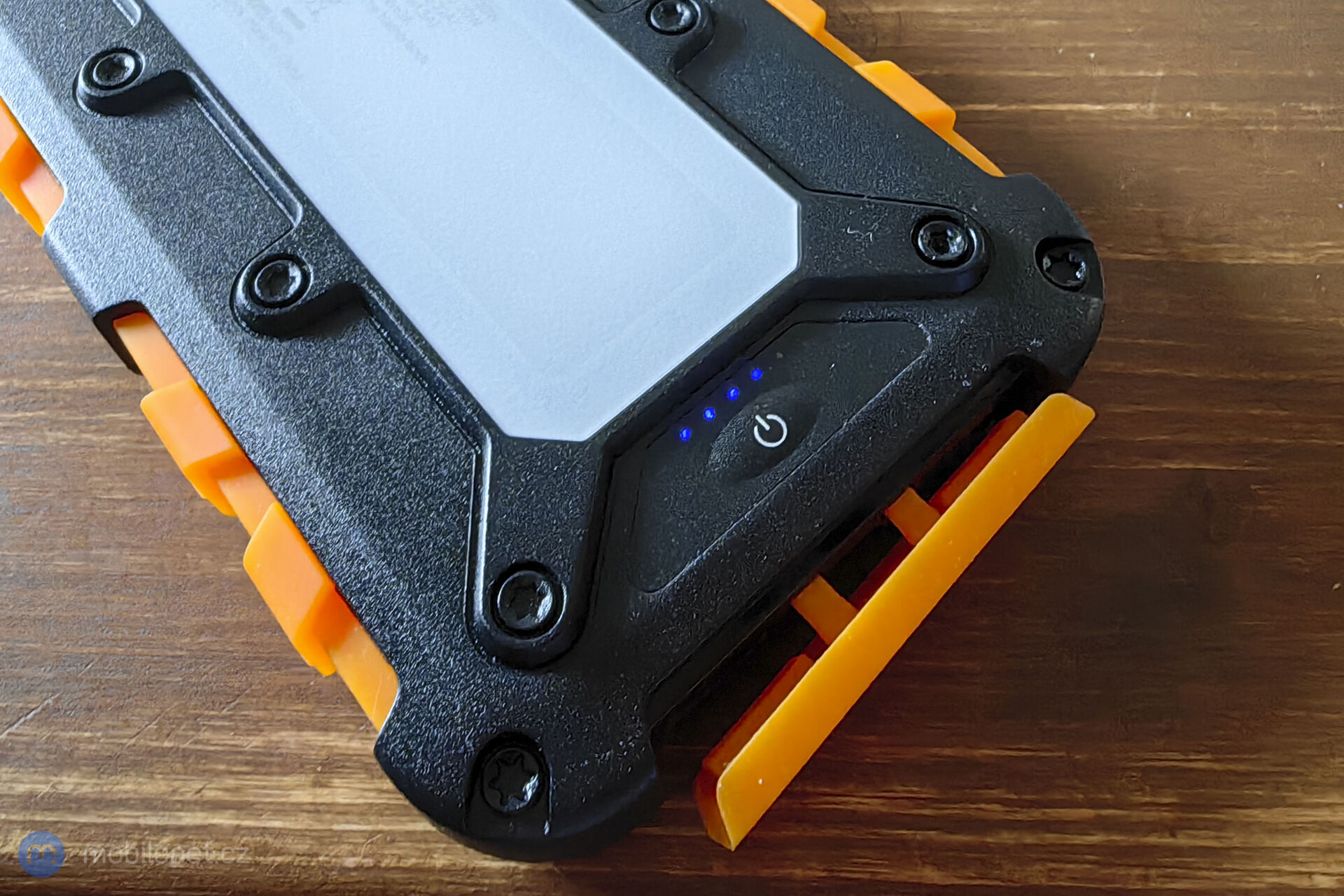 Xtorm Xtreme Solar Powerbank 10 000 mAh