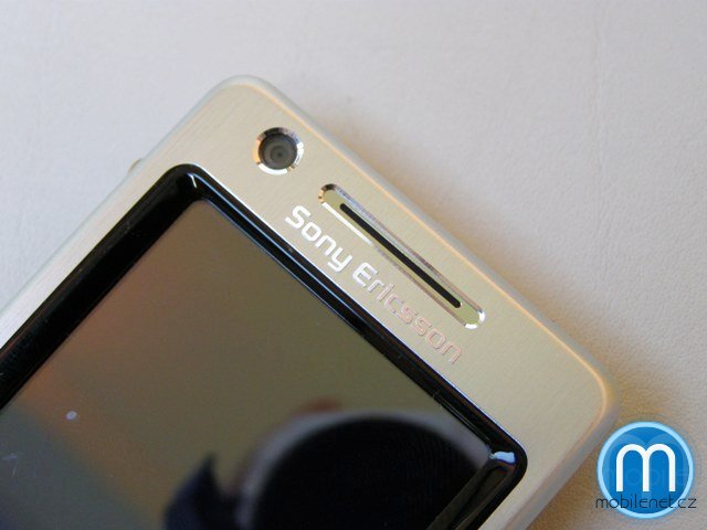 Živě: fotografie a videa nových Sony Ericssonů