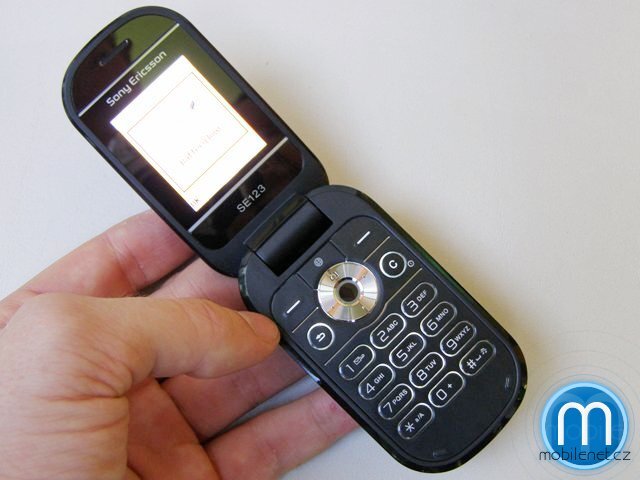 Živě: fotografie a videa nových Sony Ericssonů