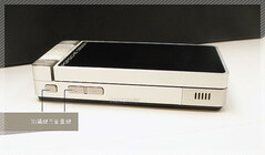 Živé fotografie telefonu Sagem Porsche P9521