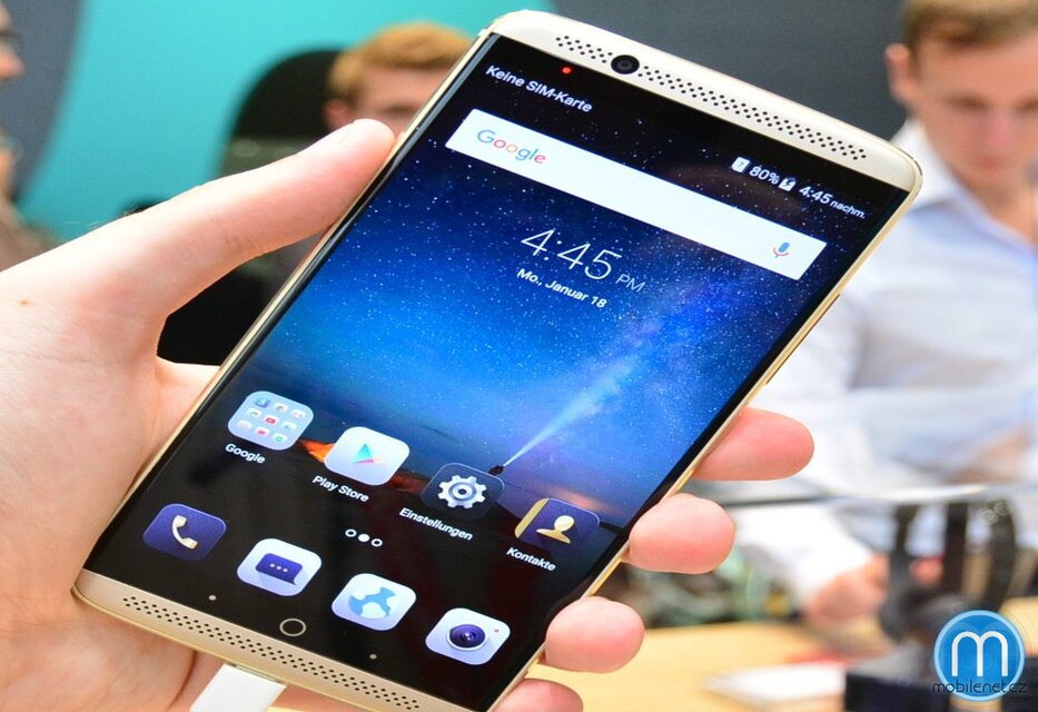 ZTE Axon 7