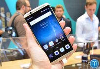 ZTE Axon 7