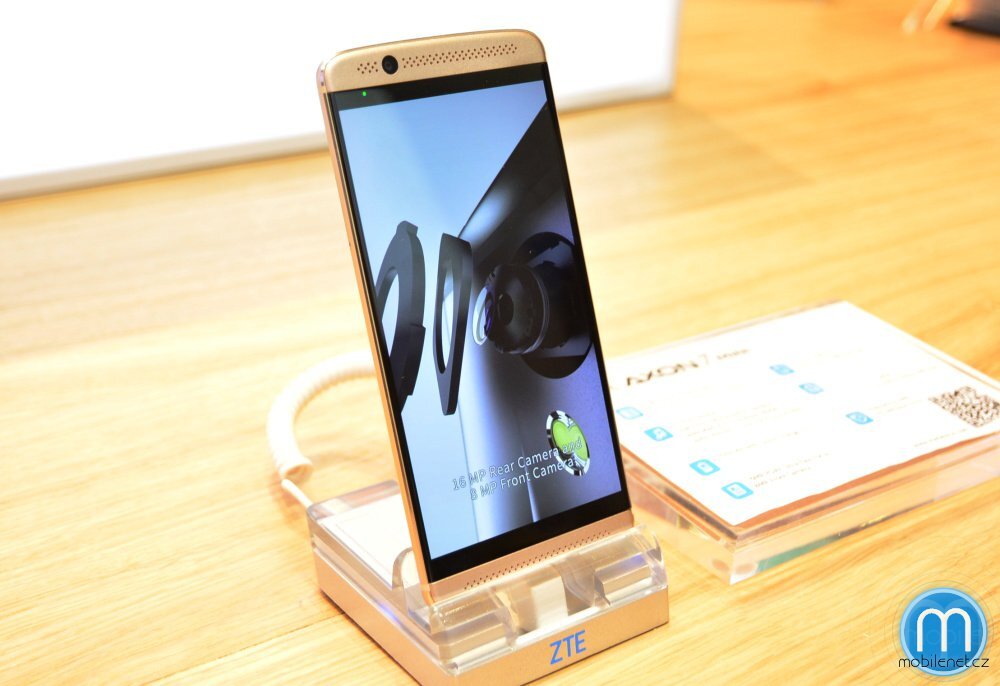 ZTE Axon 7 mini
