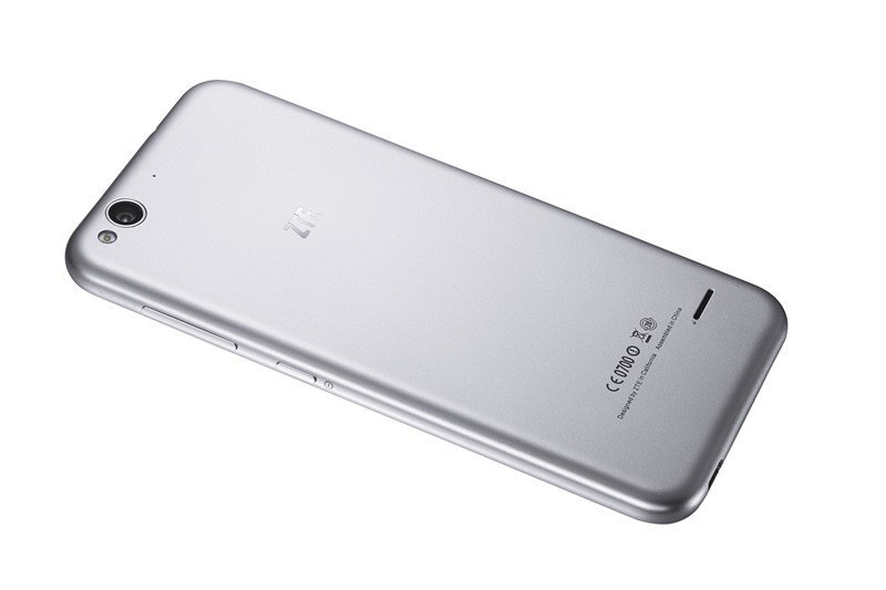 ZTE Blade S6