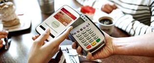 Platit mobilem můžete už i s Komerční bankou