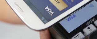 Parkování v blízké budoucnosti budeme platit bezkontaktně