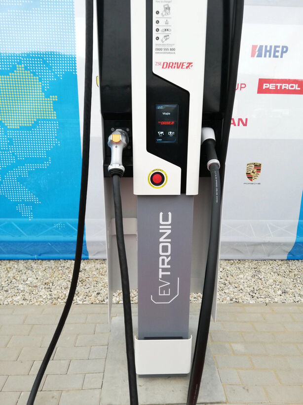 350kW rychlonabíjecí stanice (projekt NEXT-E)