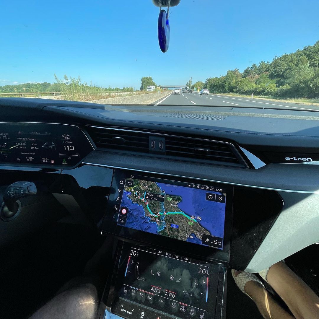 5800 km s Audi e-tron