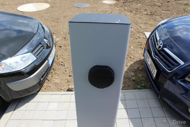 Adler.cz, ulice Oblouková