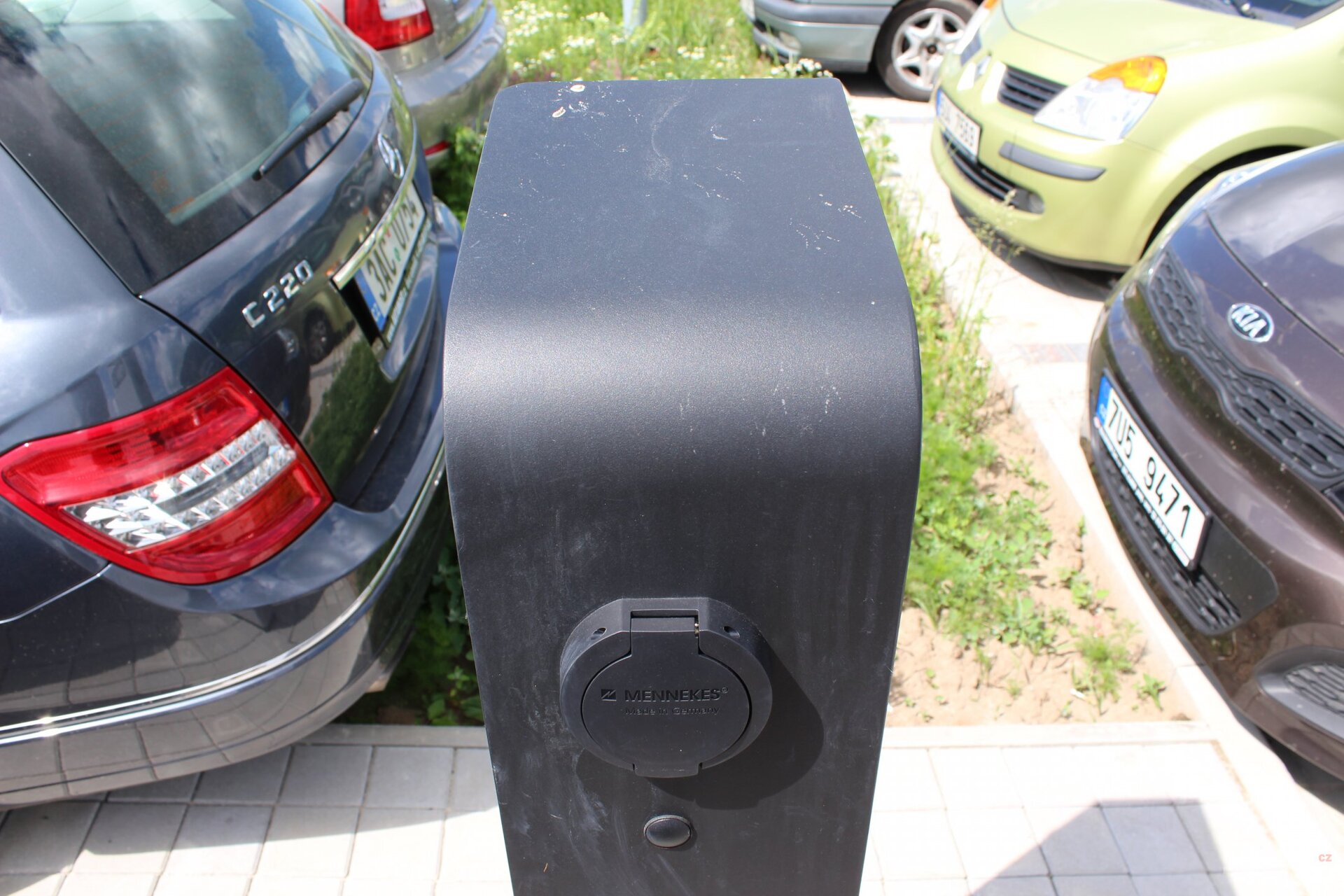 Adler.cz, ulice Oblouková