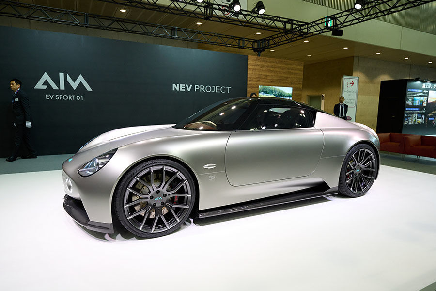 AIM EV Sport 01