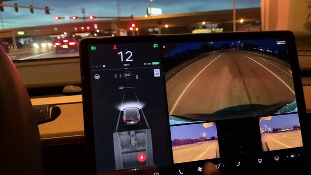 Aktualizace softwaru Tesly