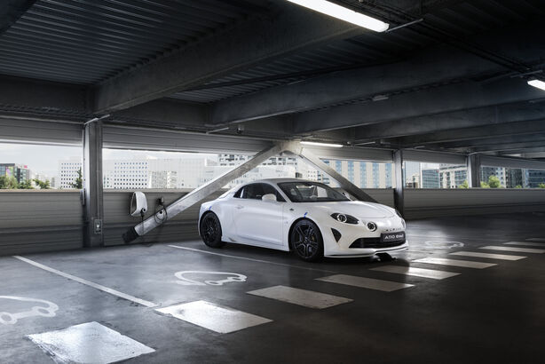 Alpine A110 E-ternity