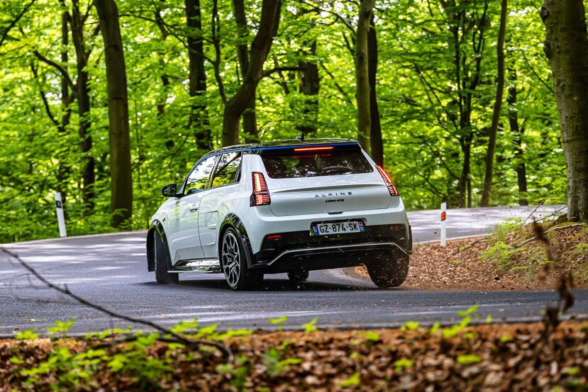 Alpine A290