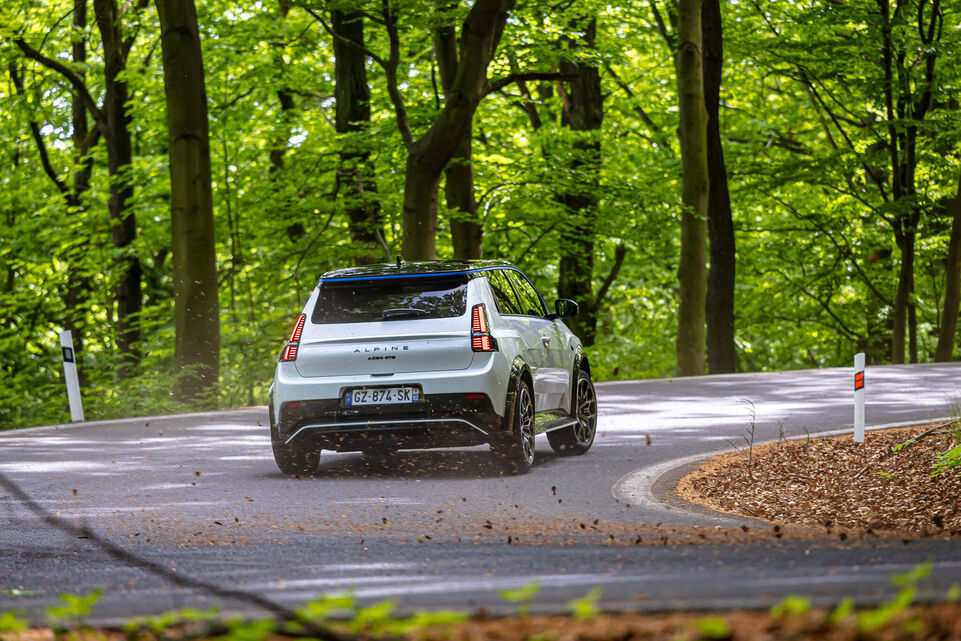 Alpine A290