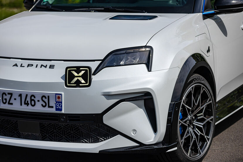 Alpine A290