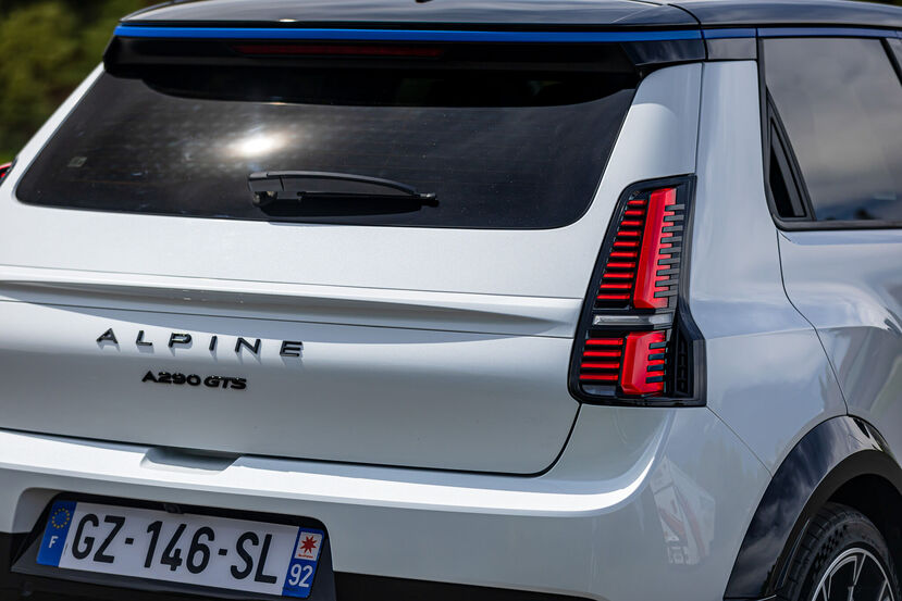 Alpine A290