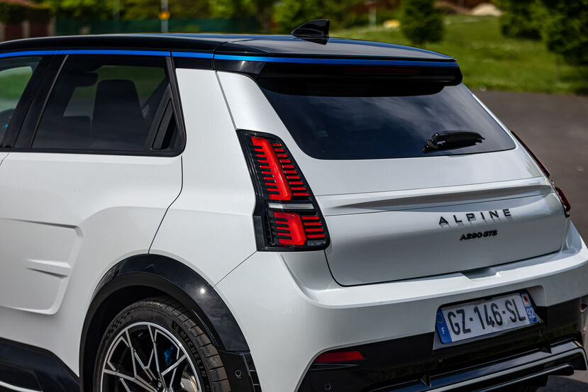 Alpine A290