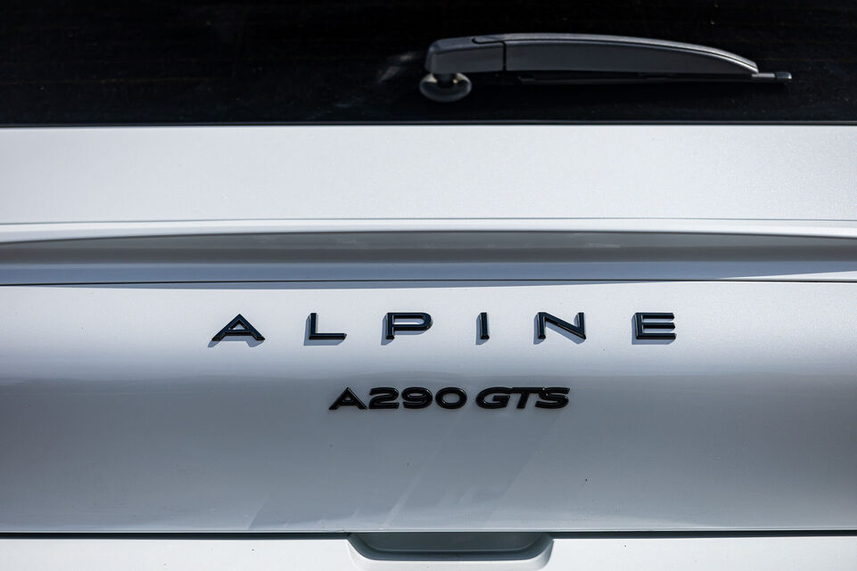 Alpine A290