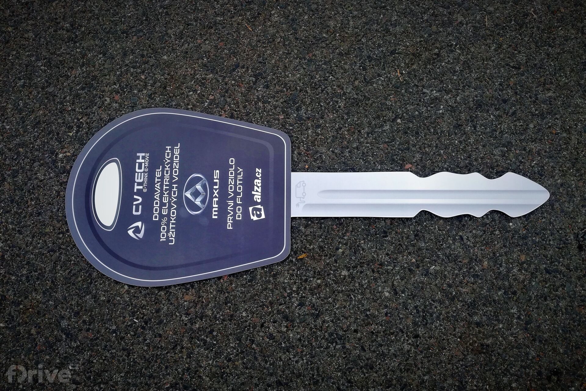 Alza převzala Maxus EV80