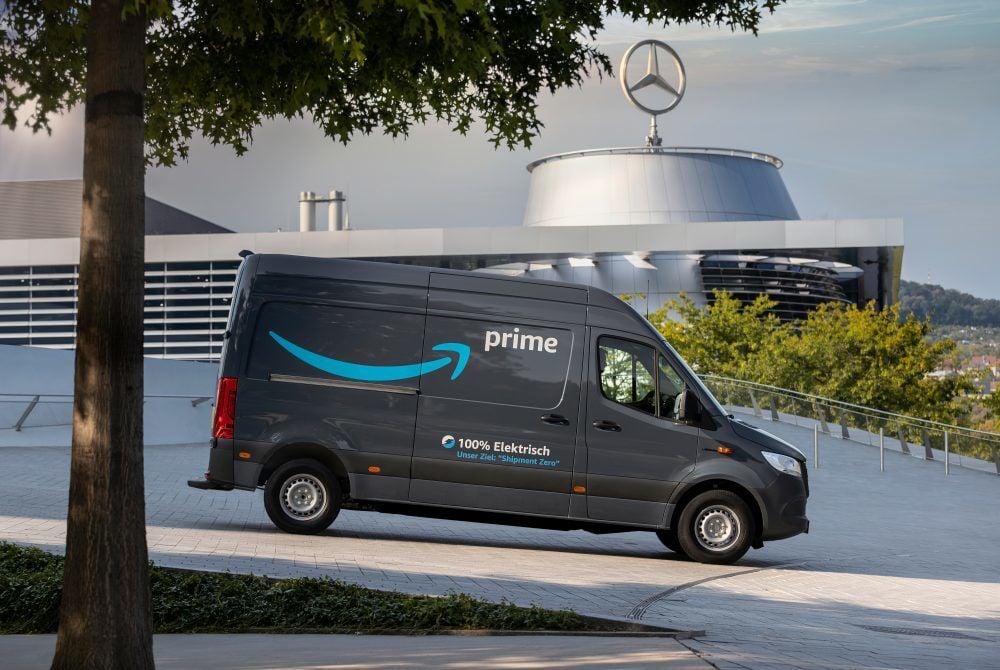 Amazon od Mercedesu objednal 1 800 elektrických dodávek