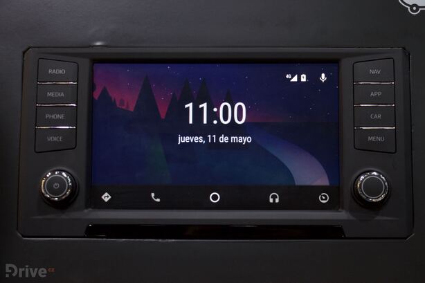 Aplikace Waze ve voze SEAT