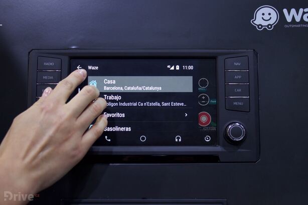 Aplikace Waze ve voze SEAT