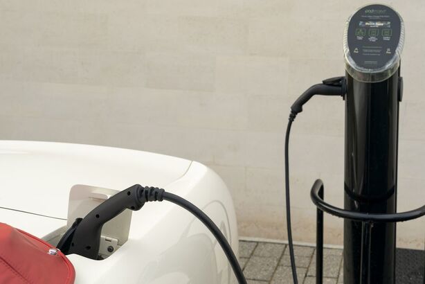 Aston Martin DB6 Volante