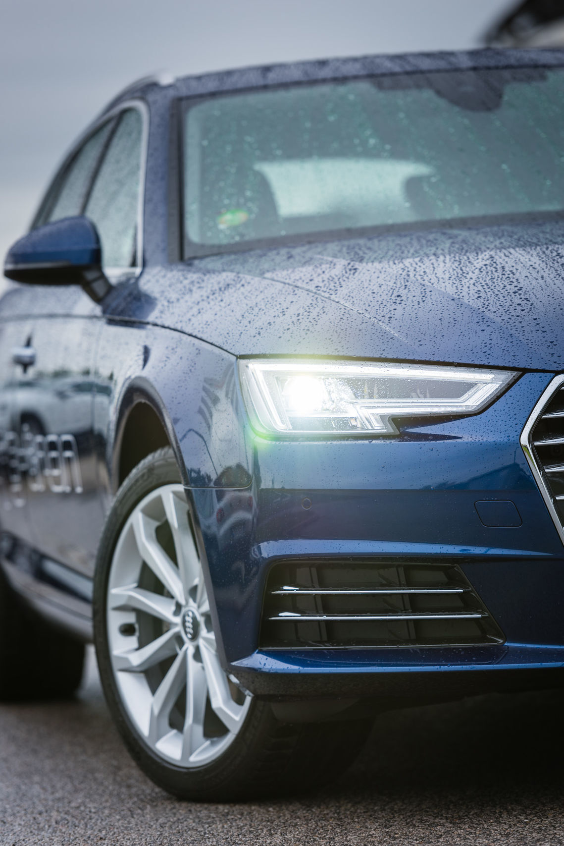 Audi A4 g-tron (2015)