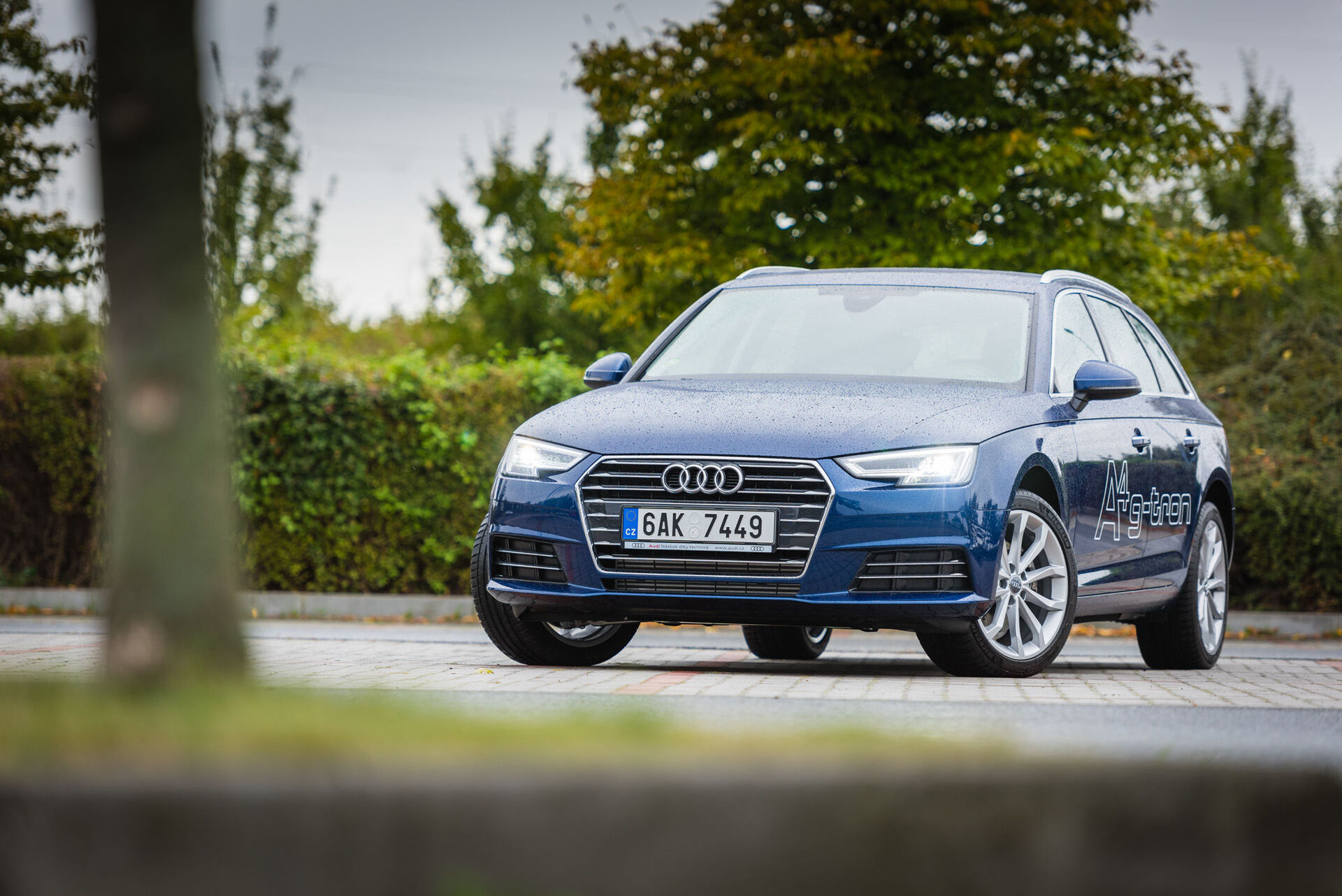 Audi A4 g-tron (2015)