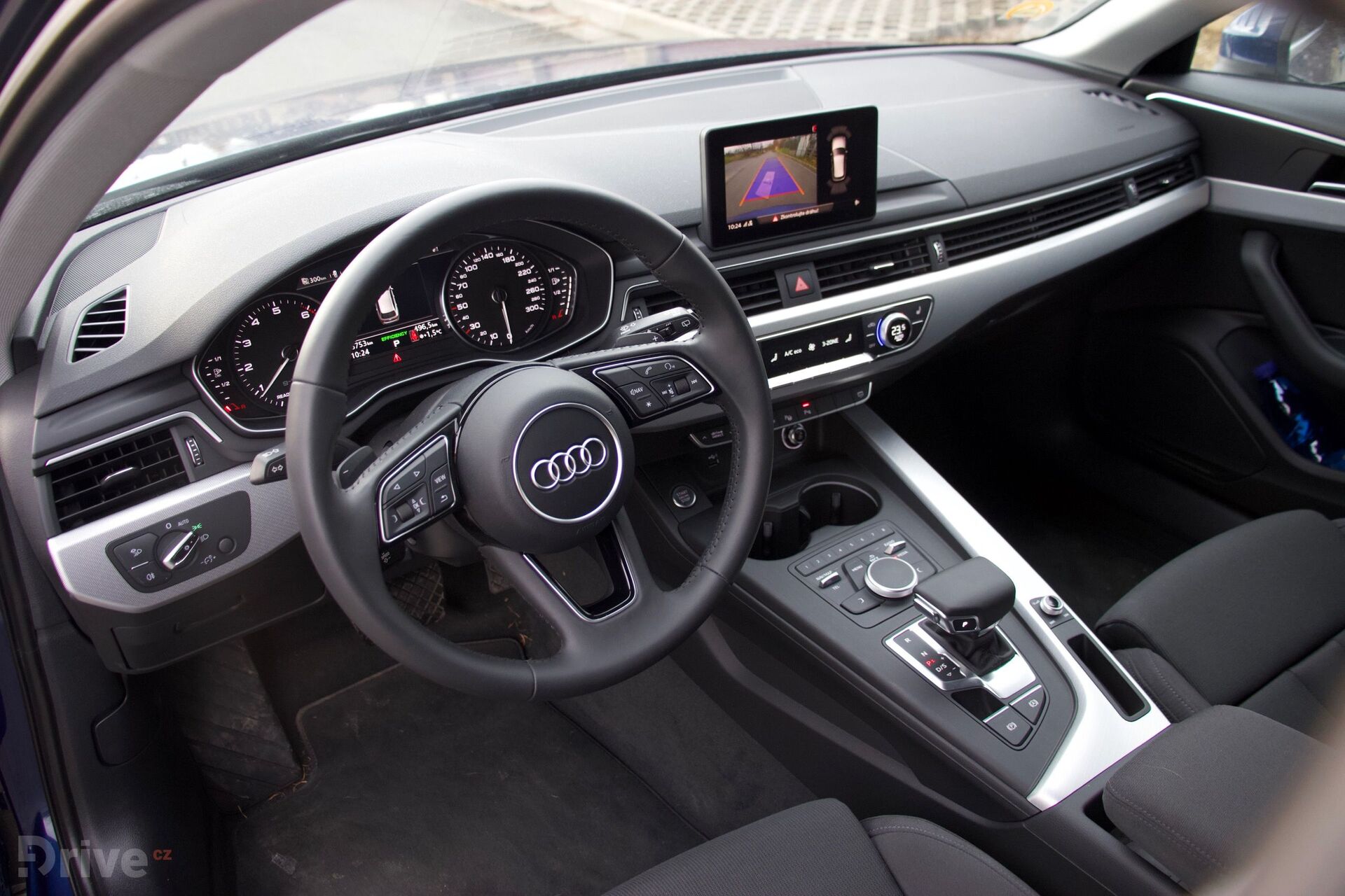 Audi A4 g-tron (2015)
