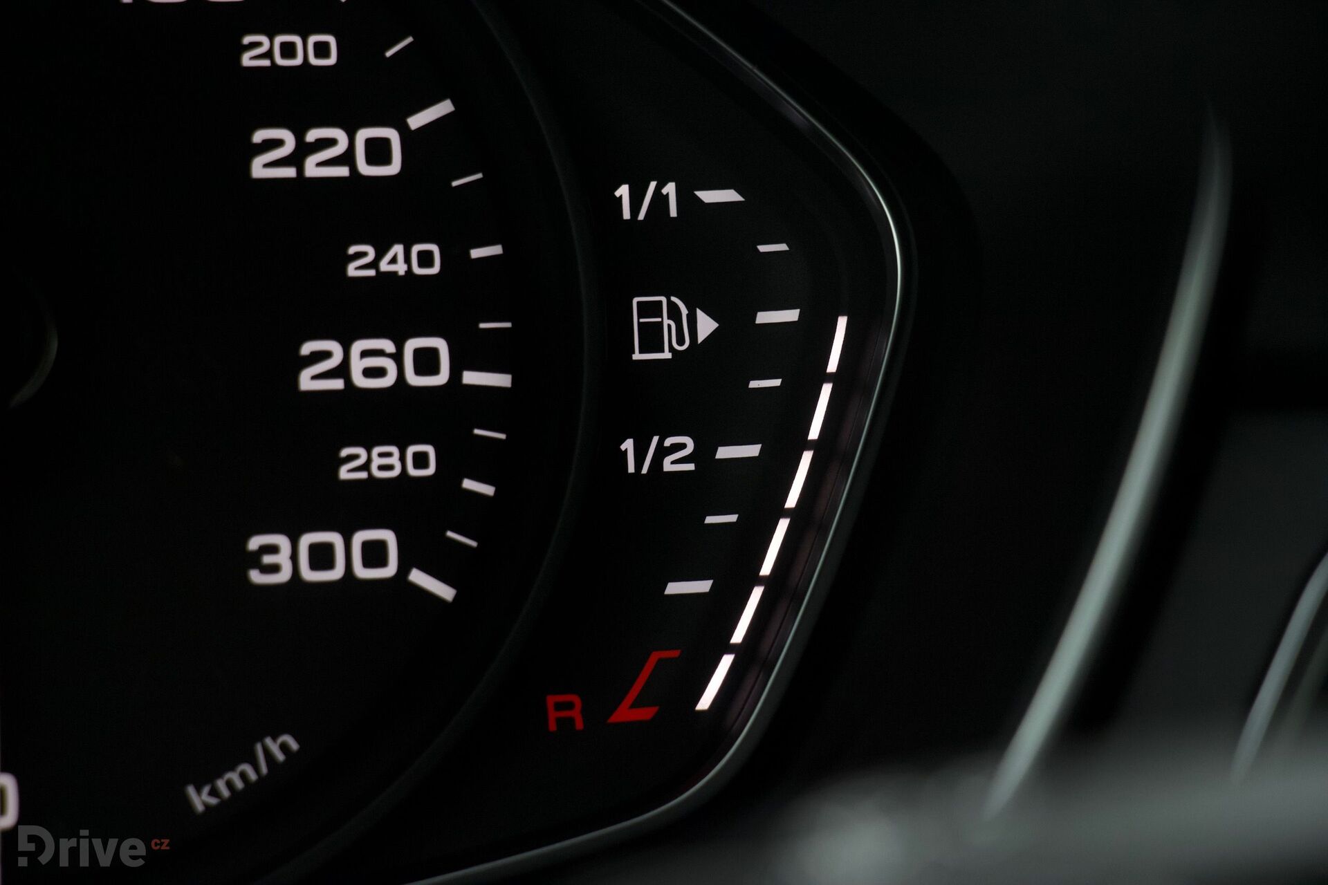 Audi A4 g-tron (2015)