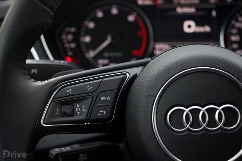 Audi A4 g-tron (2015)