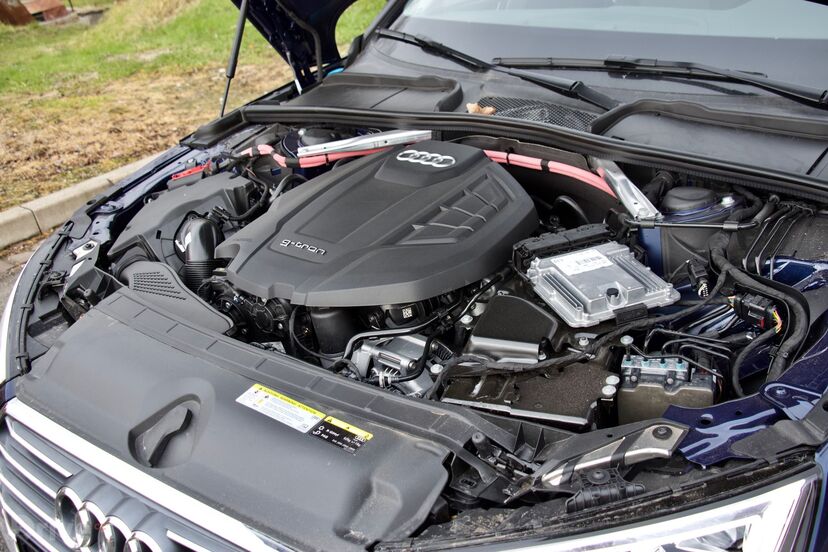 Audi A4 g-tron (2015)