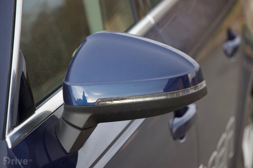 Audi A4 g-tron (2015)