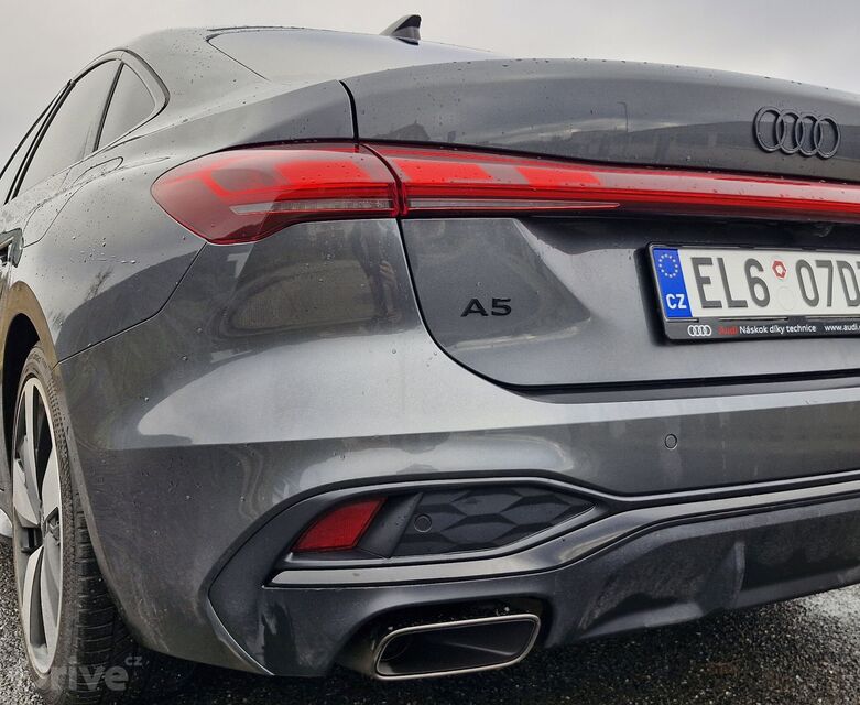 Audi A5 e-hybrid S-line