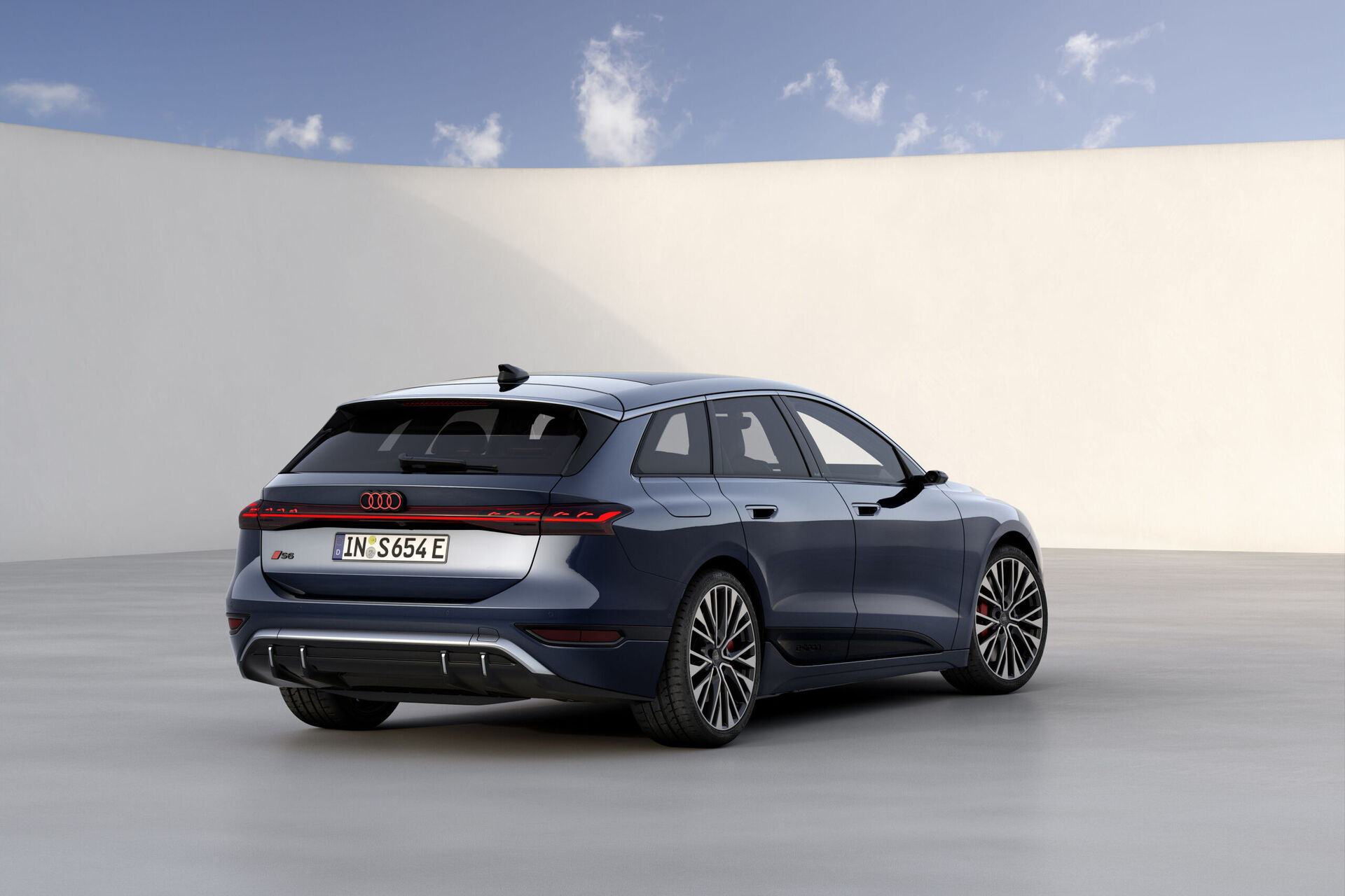 Audi A6 Avant e-tron