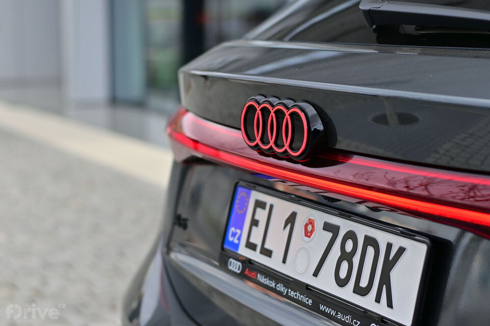 Audi A6 Avant e-tron