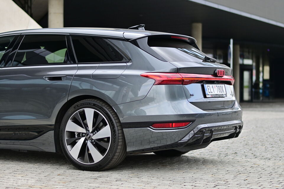 Audi A6 Avant e-tron